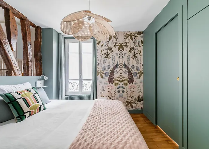 Brand New Luxury Flat In Parc Monceau - Batignolles *
