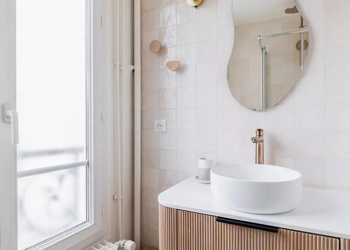 Brand New Luxury Flat In Parc Monceau - Batignolles Apartmán