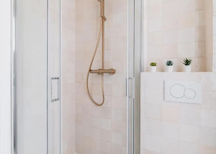 Brand New Luxury Flat In Parc Monceau - Batignolles * Paříž