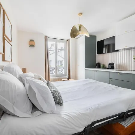 Brand New Luxury Flat In Parc Monceau - Batignolles باريس